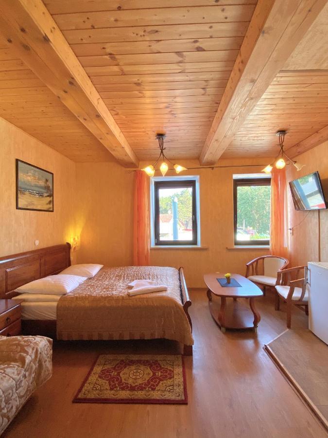 Akmuo Ant Akmens Hotel ซเวนตายิ ภายนอก รูปภาพ